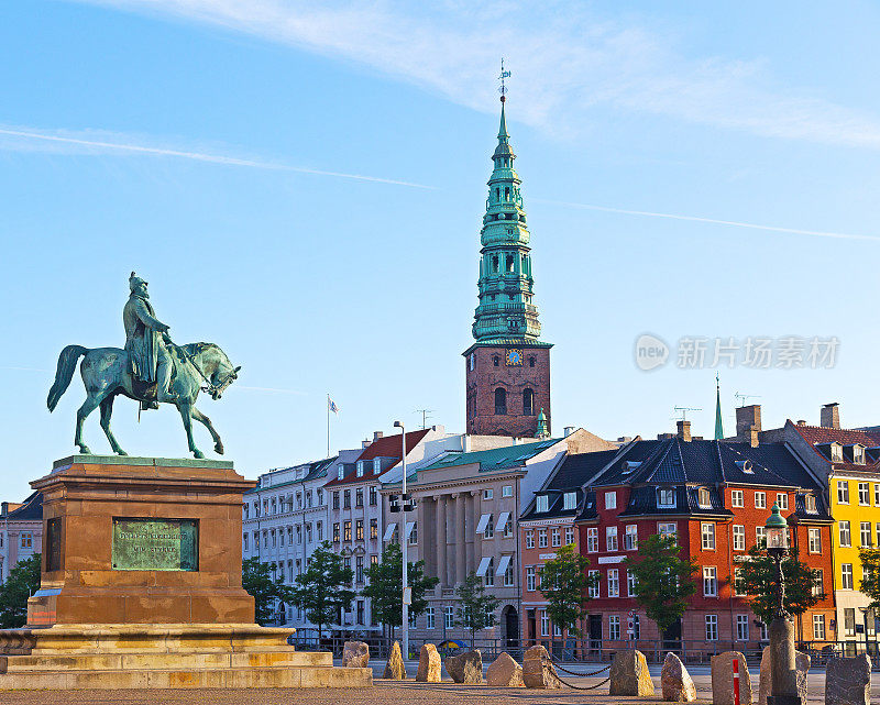 弗雷德里克七世骑马雕像，哥本哈根，丹麦。