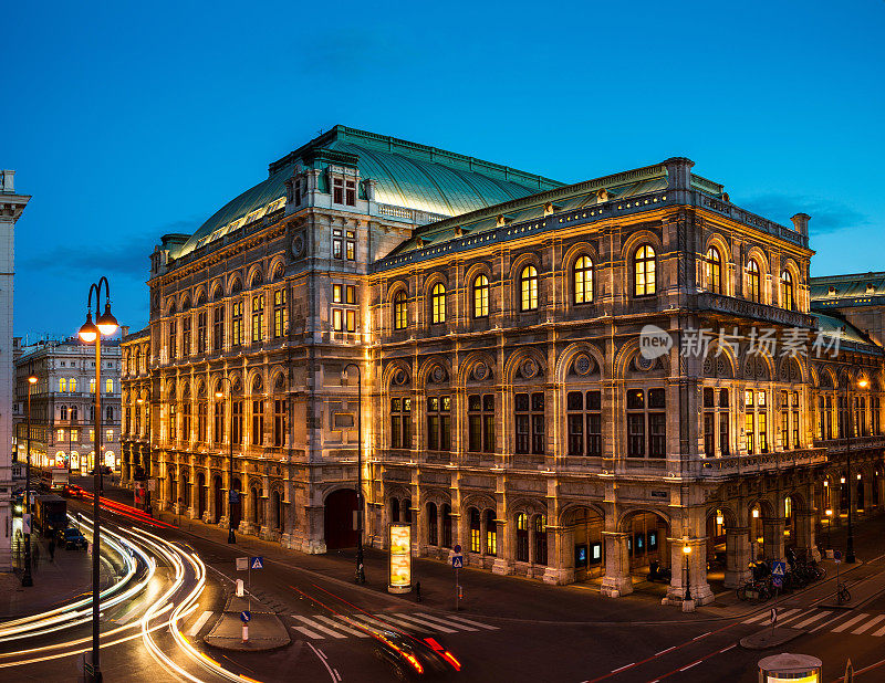 维也纳国家歌剧院的夜晚