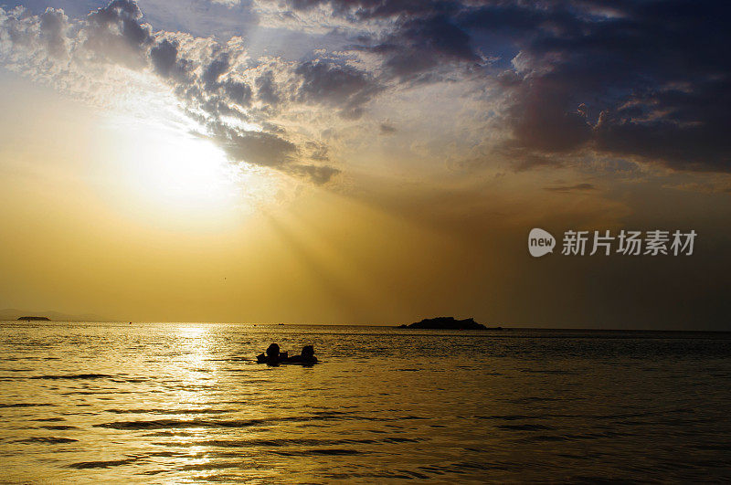 海上日落