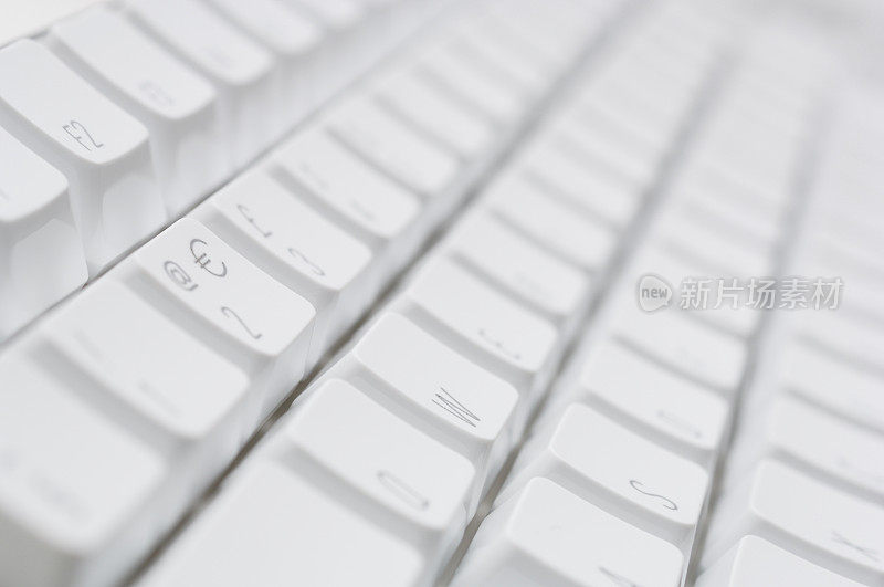 高键白色键盘宏关闭