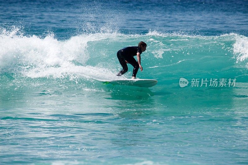 冲浪和浪花