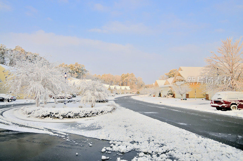 在春天暴风雪