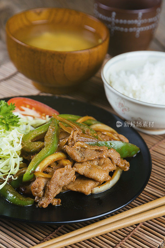 日本料理猪肉姜