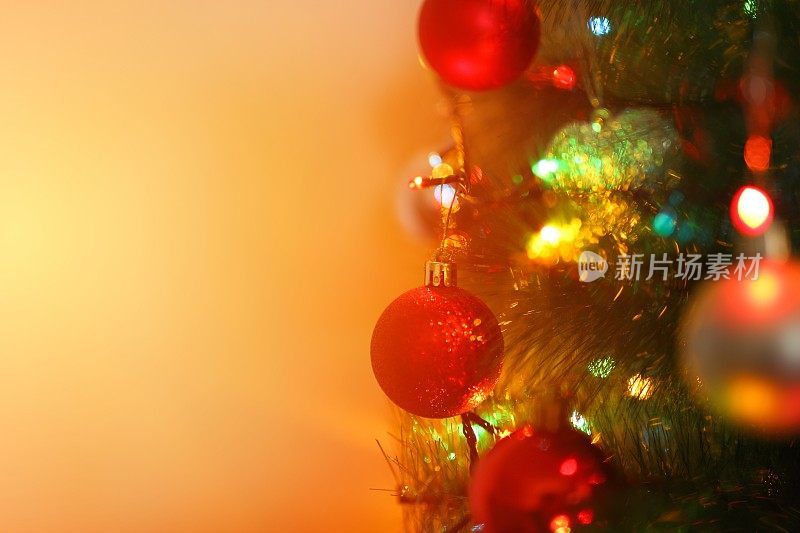 圣诞树-装饰和圣诞灯