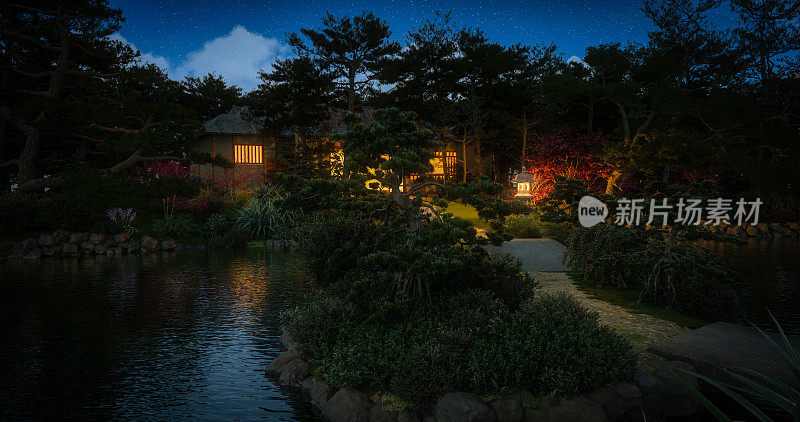 传统日式花园(夜)