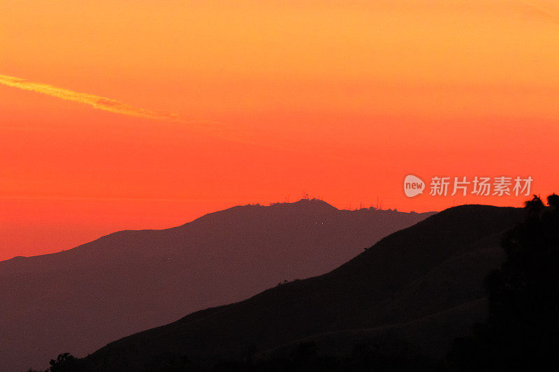 山上的日落风景