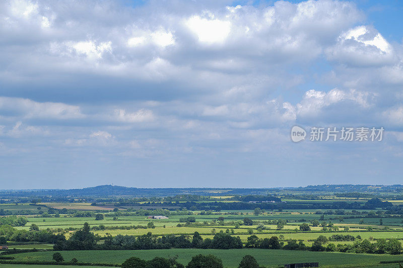 伯顿达塞特山俯瞰英国风景，英国中部的沃里克郡