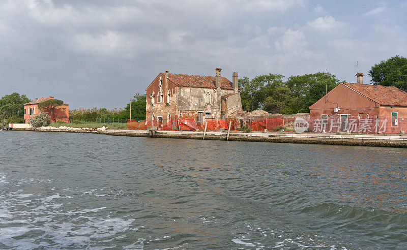 Burano,饱经风霜的墙壁