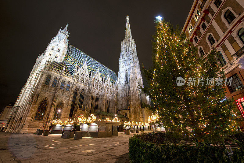 圣诞节期间，维也纳圣斯蒂芬大教堂