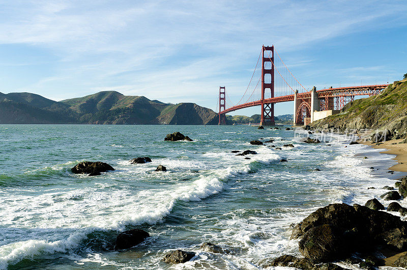 美国加州旧金山的标志性建筑金门大桥