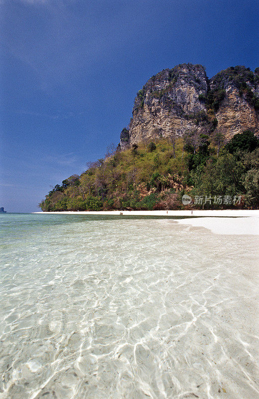 泰国甲米省近海岛屿。