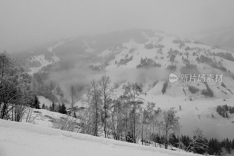 冬季奥地利萨尔巴赫马戏团滑雪胜地