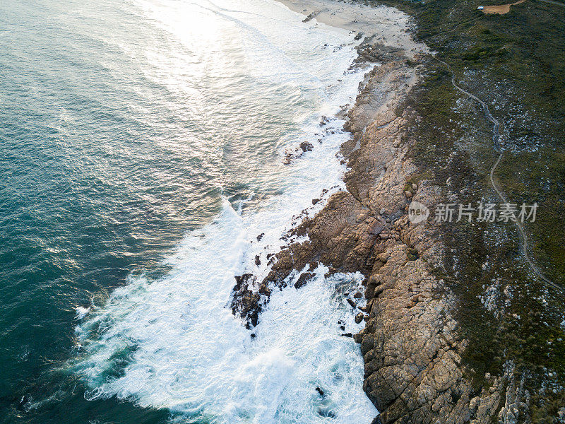 惊人的海岸线鸟瞰图