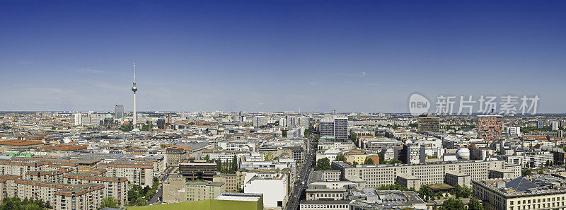 柏林城市蔚蓝的天空全景