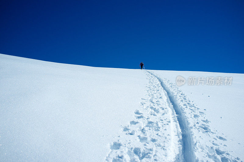 滑雪旅游