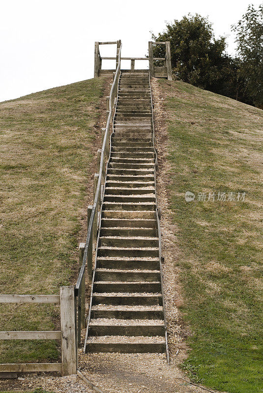 上坡的台阶——上坡的台阶