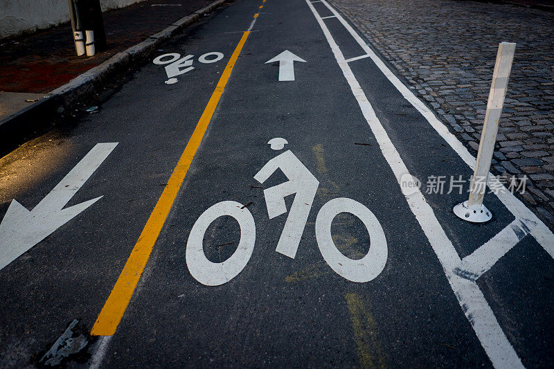 路标:自行车道