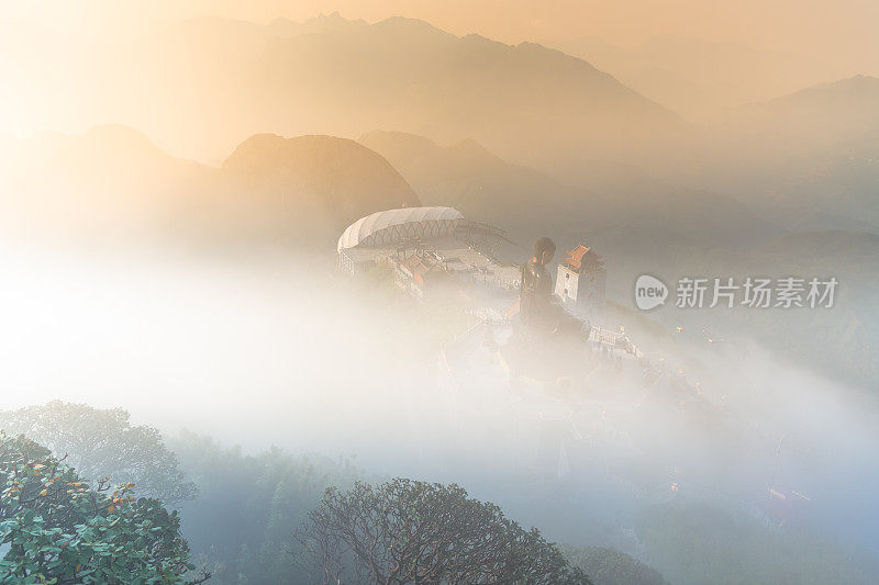 美丽的风景金山宝唐图塔和中国神u来和观音在越南萨帕翻斯盘山