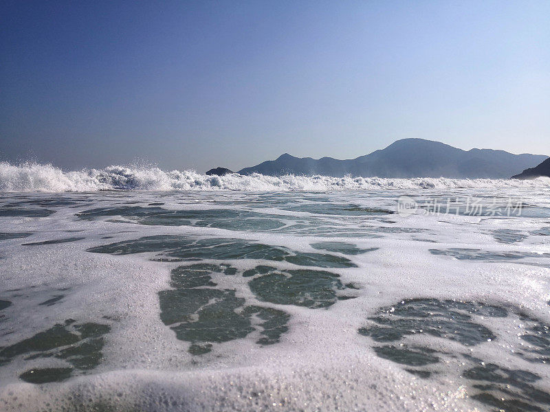 香港西贡东郊野公园大浪湾的海浪