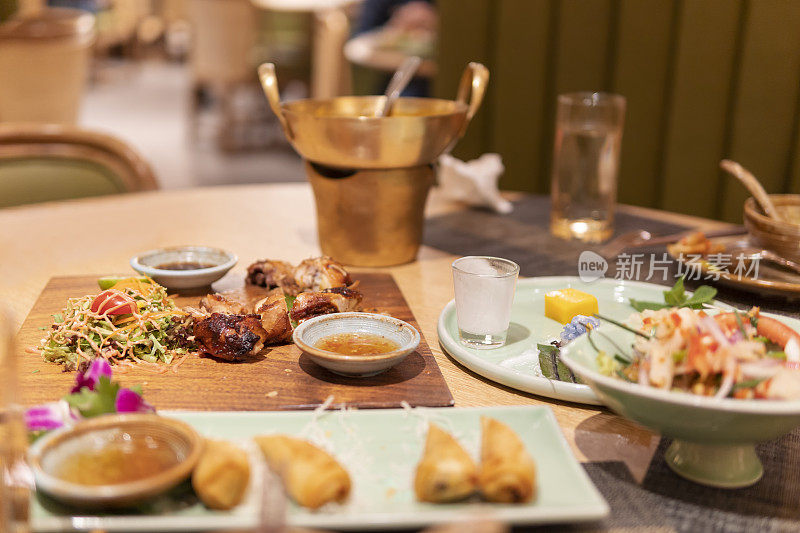 餐厅里剩下的美味泰国菜