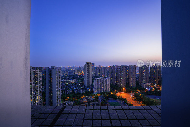 成都市夜景天际线