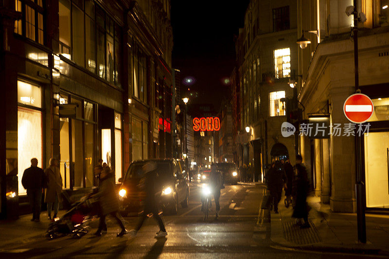 英国伦敦街头的圣诞彩灯
