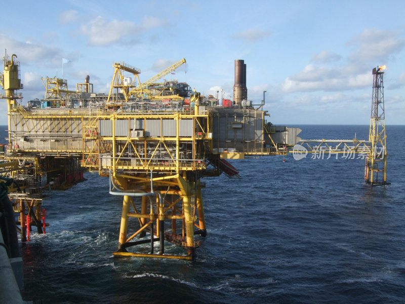 油气海上综合生产平台