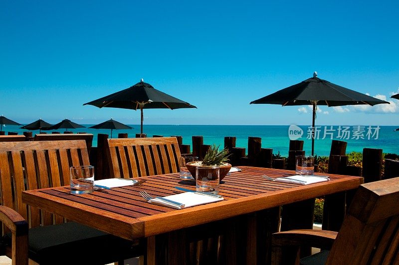 户外餐饮在热带天堂