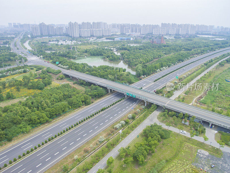 高速公路鸟瞰图