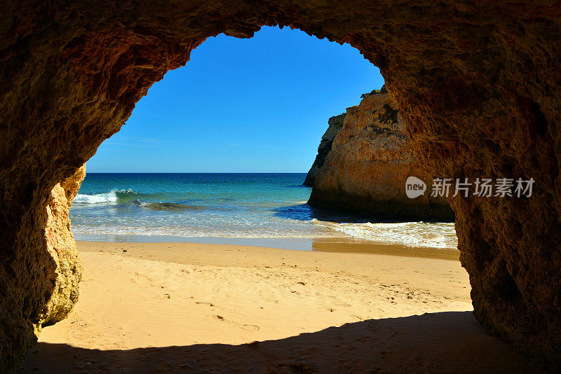 天然拱门-普拉尼哈海滩-阿尔加维，葡萄牙
