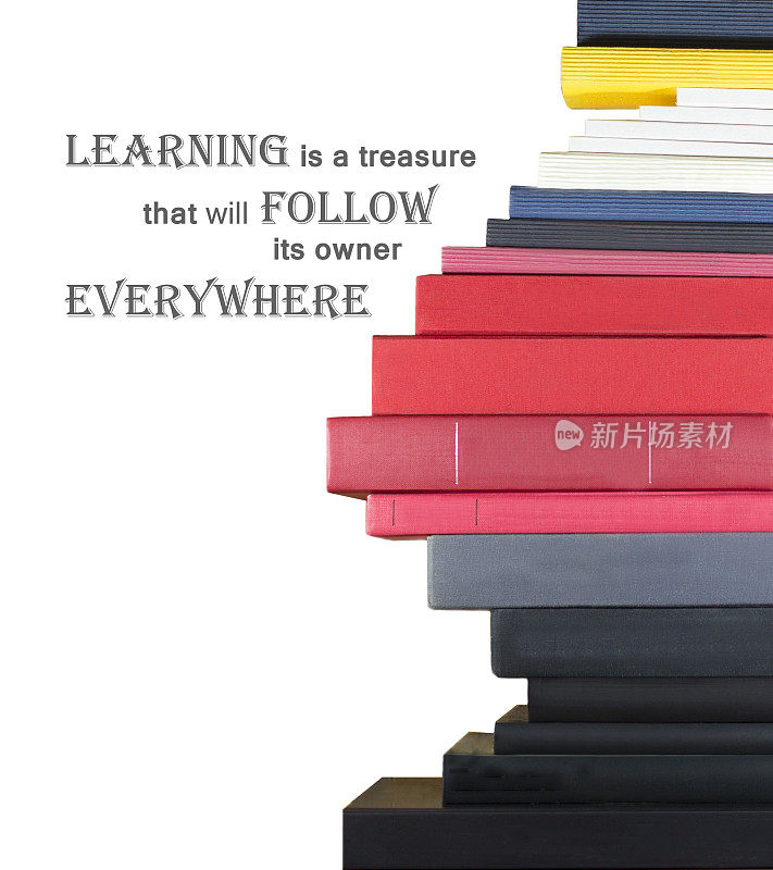 以中国谚语为背景的白色书籍。学习是一种无论到哪里都会跟随主人的财富。