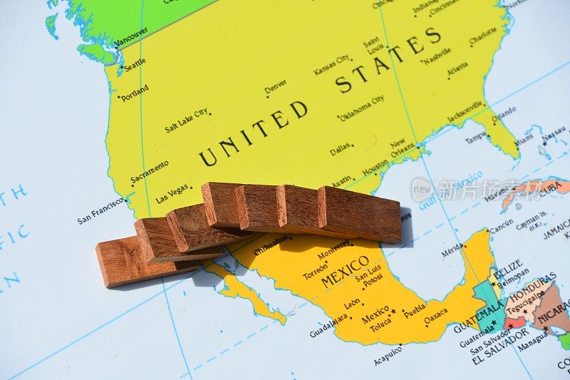 美国和墨西哥之间的墙概念