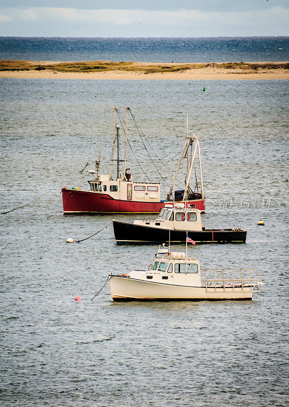 三渔船