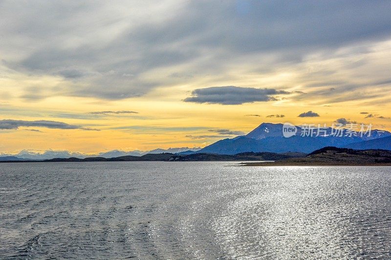 智利麦哲伦海峡的日落