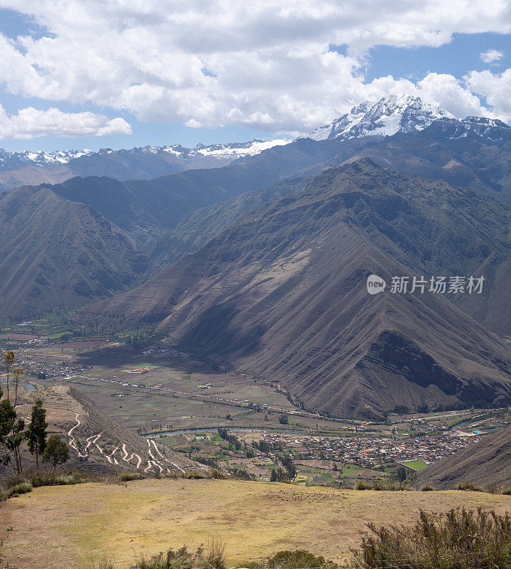 秘鲁乌鲁班巴省的山景