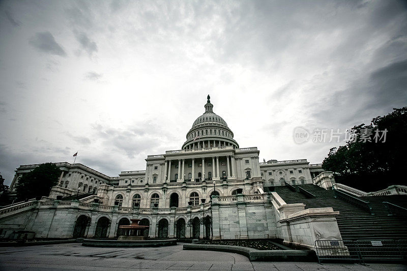 黑暗政府:美国国会大厦