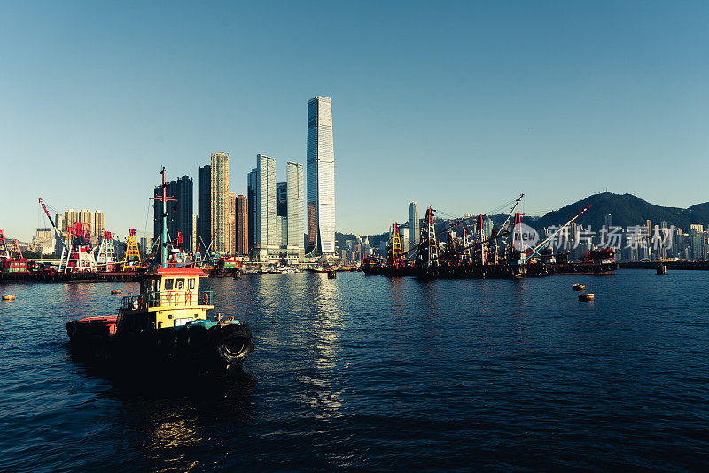 油麻地避风塘及西九龙