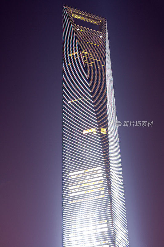 上海环球金融中心(SWFC)夜景。