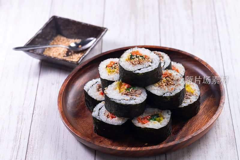 韩式寿司叫kimbap