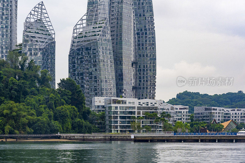 新加坡城市滨水天际线在吉宝湾