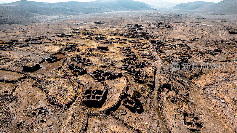 Kesmez废弃的村庄无人机照片，卡拉皮纳科尼亚土耳其
