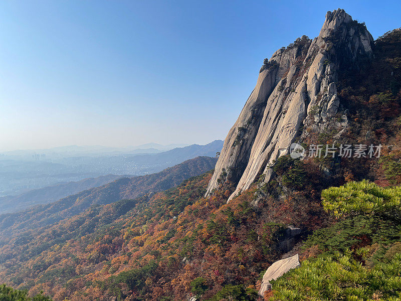 秋天的首尔道峰山