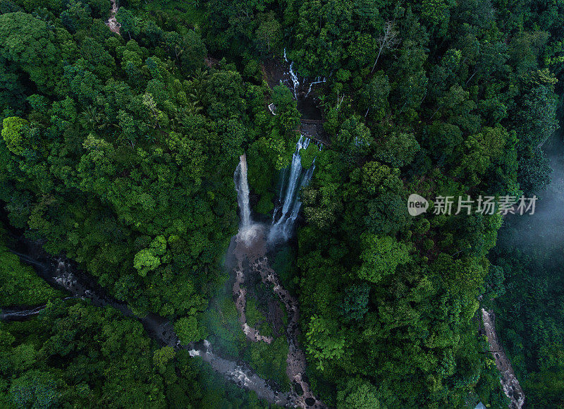 巴厘岛中部Sekumpul瀑布的鸟瞰图