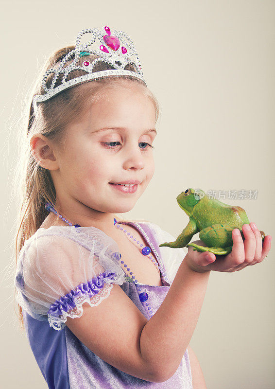 公主抱着青蛙