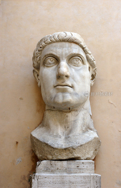 君士坦丁大帝雕像