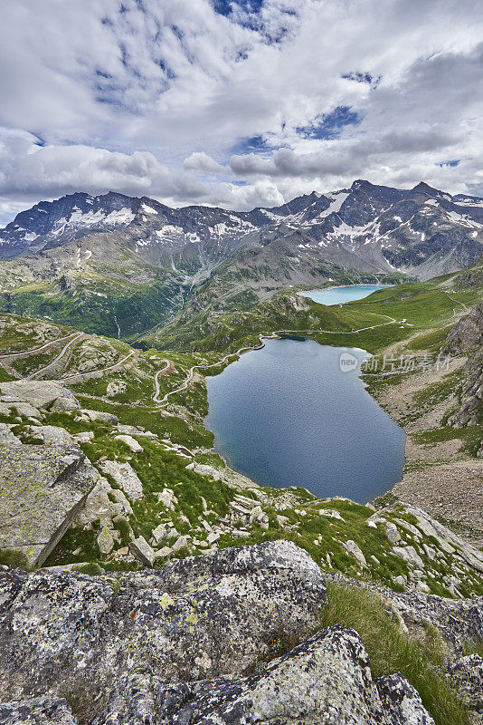 高山湖泊