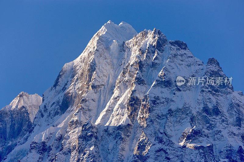 干城章嘉峰。珠峰电路。尼泊尔的动机。
