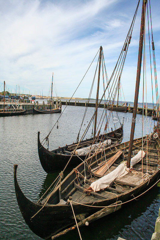 在罗斯基勒峡湾的海盗船