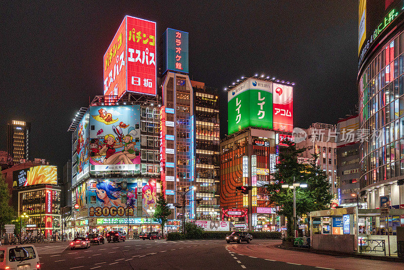 日本东京新宿歌舞伎町红灯区的街景