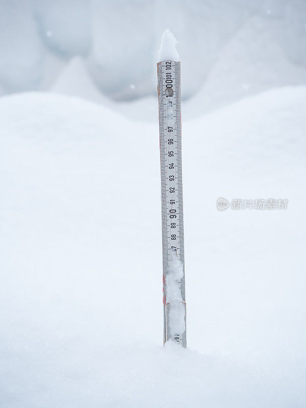 深的雪